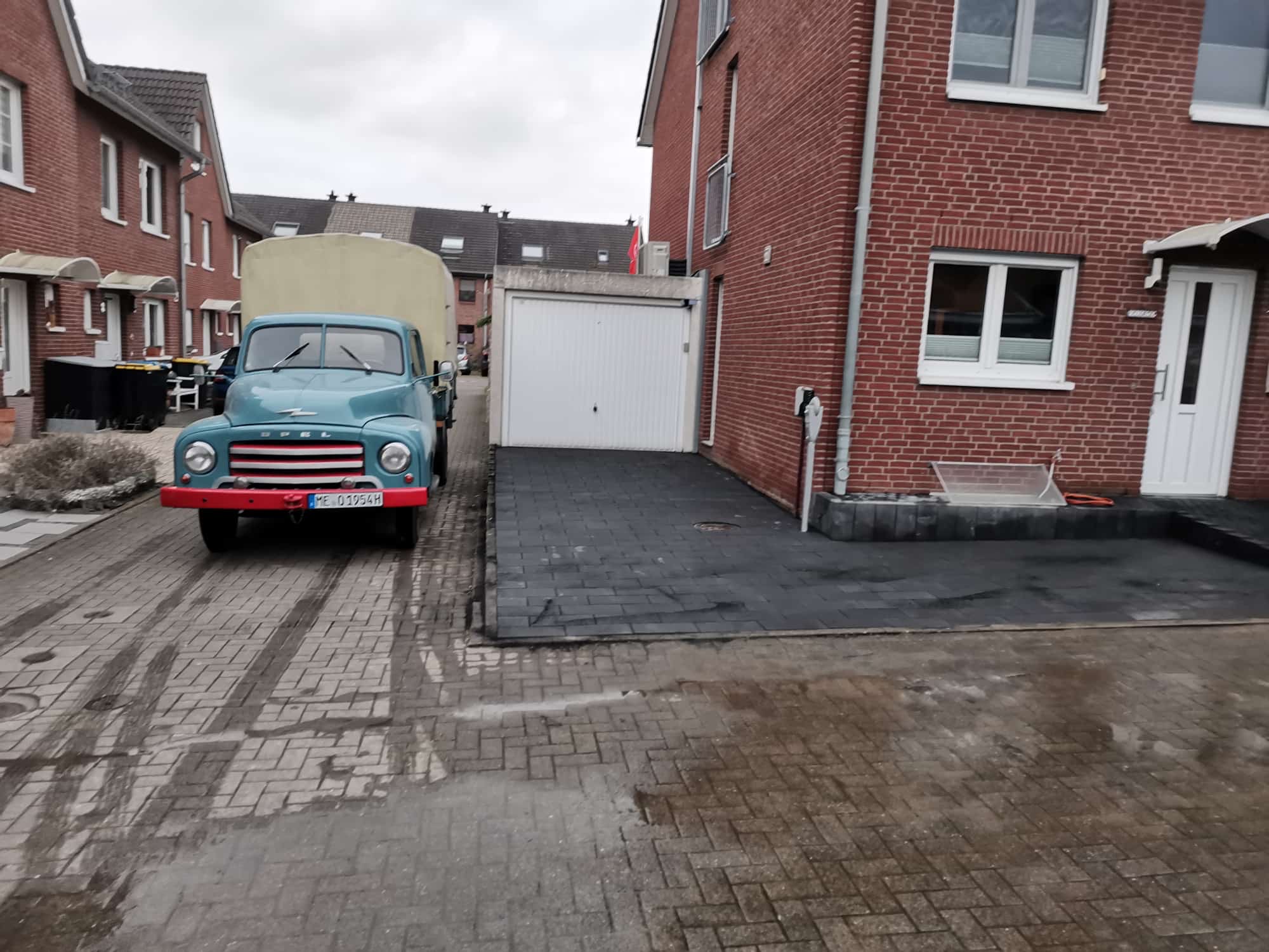 f716a0b2-39ea-47bb-bd4a-eaf9b57ad1f9